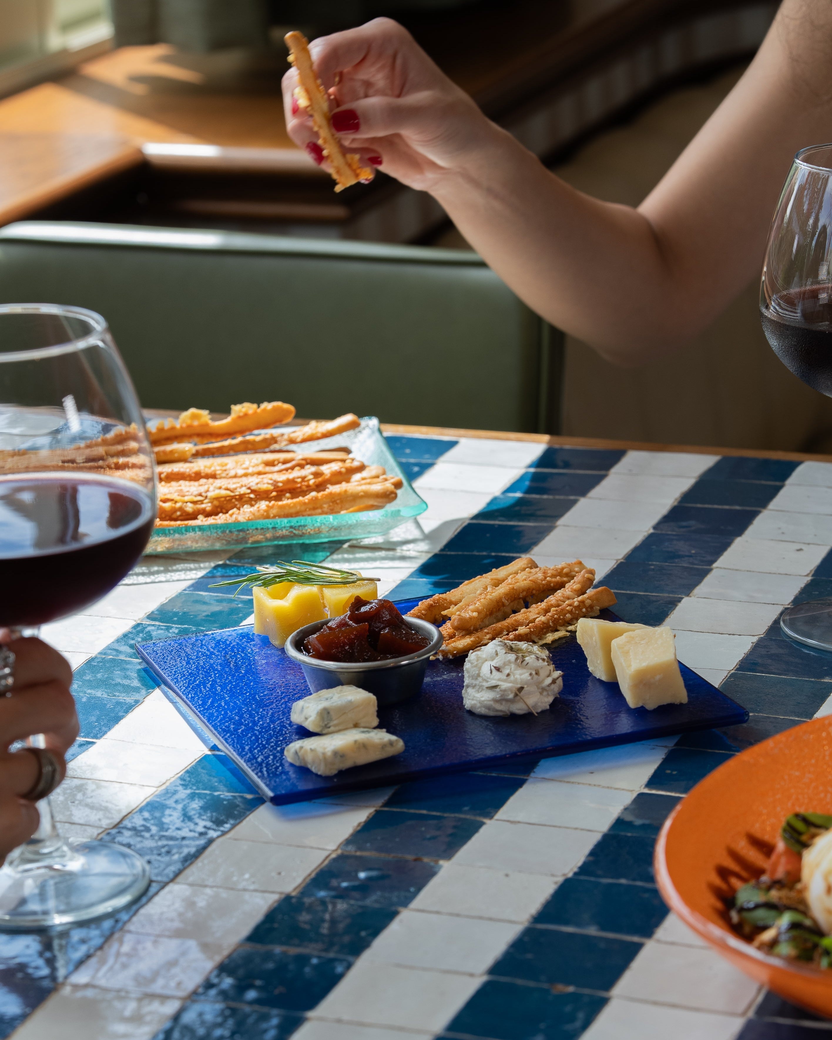 PEBBLES  Cam Tabak (22x22cm)